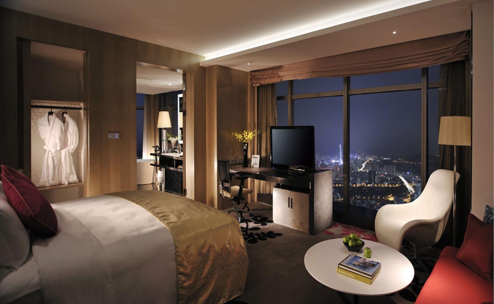 Wongtee V Hotel Шънджън Екстериор снимка