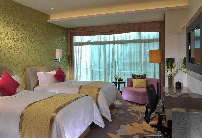 Wongtee V Hotel Шънджън Екстериор снимка